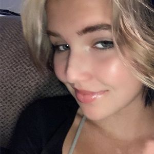 Meet your Posher, Lee